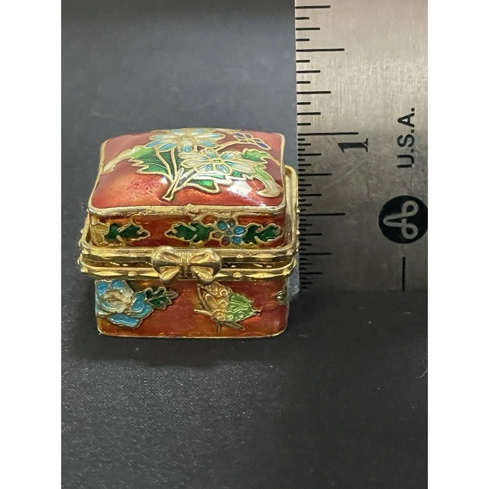 Vintage 1960 Cloisonne Red Orange Floral Hinged Lid Blue Inside Trinket Pill Box